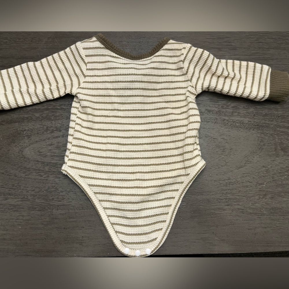 3-6 month Baby Boy Bundle Polo/Carhartt - Picture 9 of 14